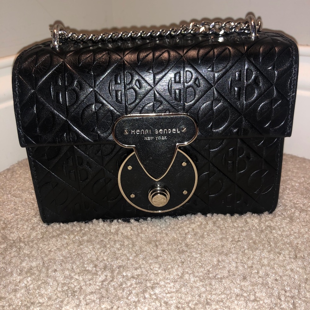 Henri Bendel Black leather purse